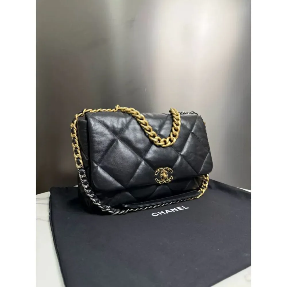 Chanel Women Pre-Loved Bag Very Good Condition